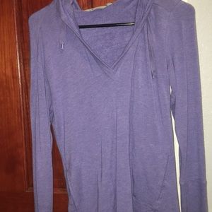 Light weight athlete sweatshirt